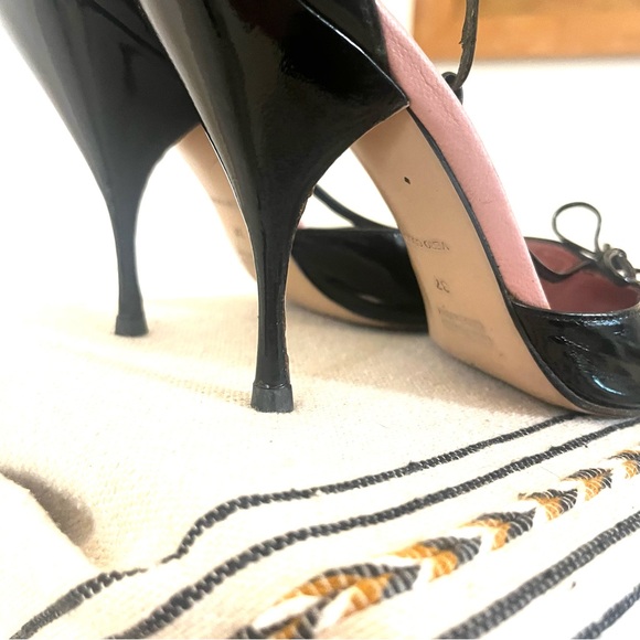 Patent leather Miu Miu kitten heeled T-strapped spectator pumps - Picture 6 of 11